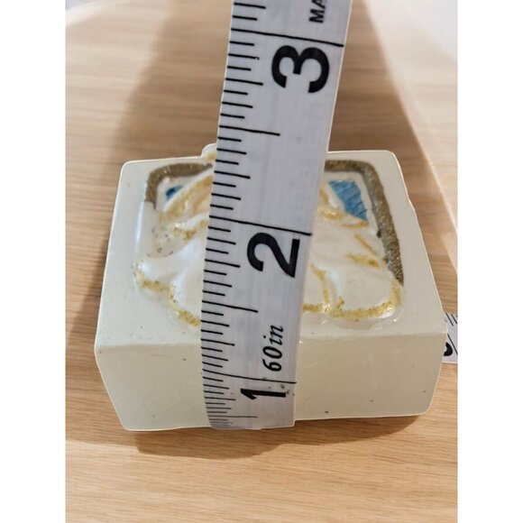 Set of 3 Holiday Floating Wax Wick Candles - Picture 7 of 8